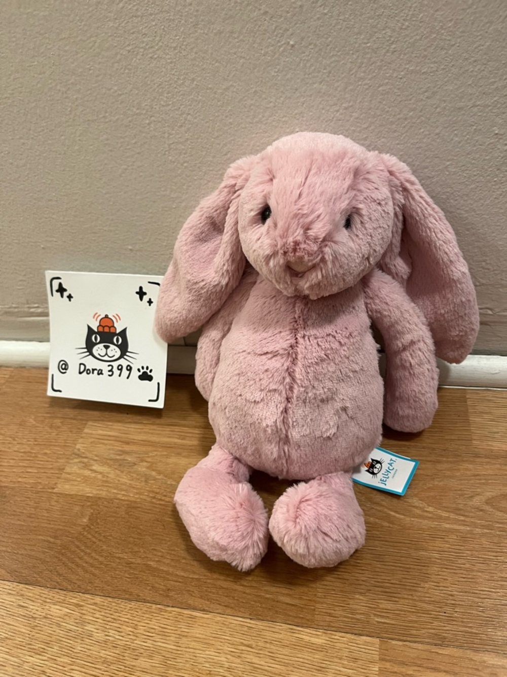 Jellycat Bashful Tulip Pink Bunny –New with tag